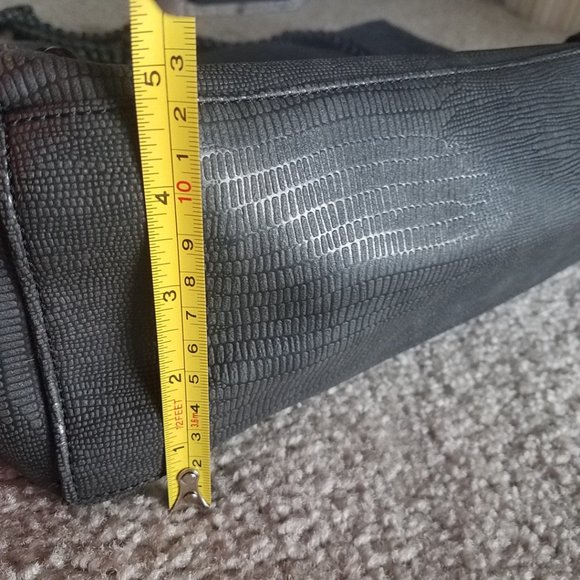 Chain Strap Detail Faux Leather Maxi Tote Bag - Picture 13 of 13